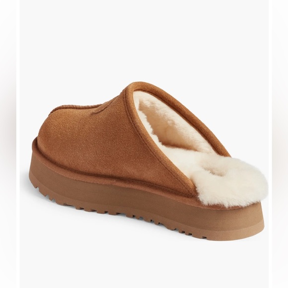 NWT UGG Discoquette Genuine Shearling Slide Slipper Chestnut Size Women’s 9 - Picture 4 of 15